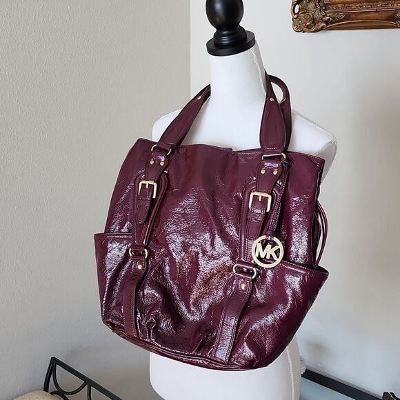 Michael Kors Burgundy Patent Leather Shoulder Bag - Picture 4 of 16